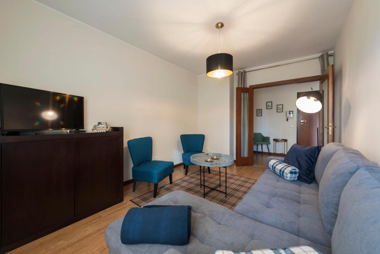 Lovelystay - Homey Feeling Flat W/ Free Parking OOporto Esterno foto