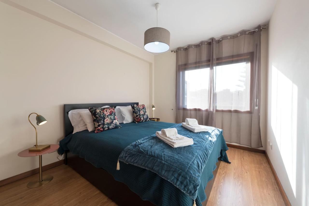 Lovelystay - Homey Feeling Flat W/ Free Parking OOporto Esterno foto