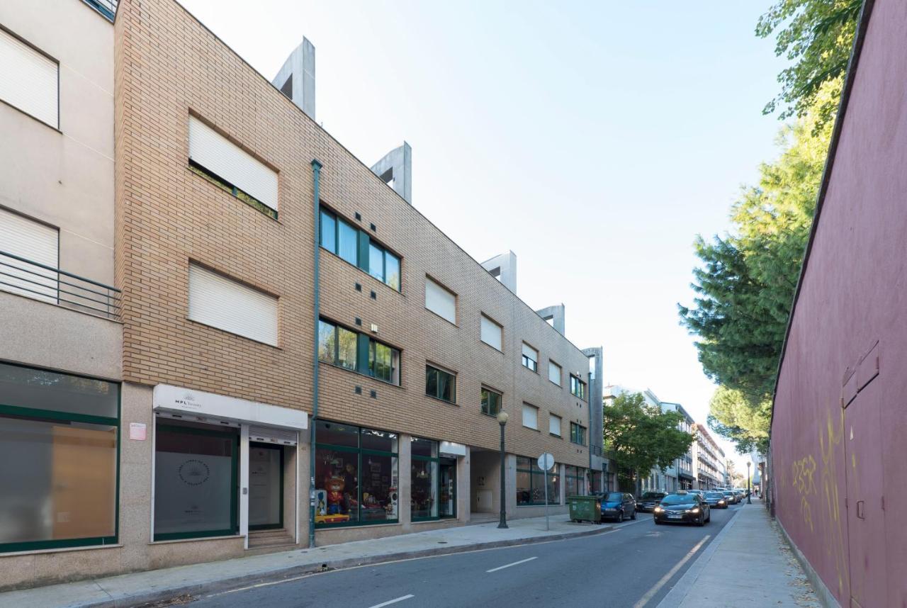 Lovelystay - Homey Feeling Flat W/ Free Parking OOporto Esterno foto