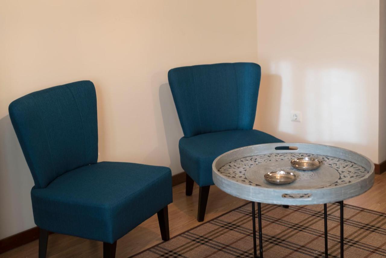 Lovelystay - Homey Feeling Flat W/ Free Parking OOporto Esterno foto